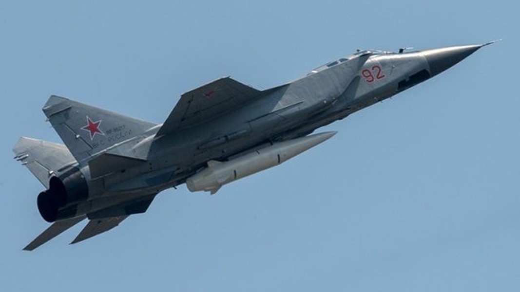 Tiêm kích MiG-31I mang tên lửa Kinzhal gây áp lực liên tục cho nền kinh tế Ukraine