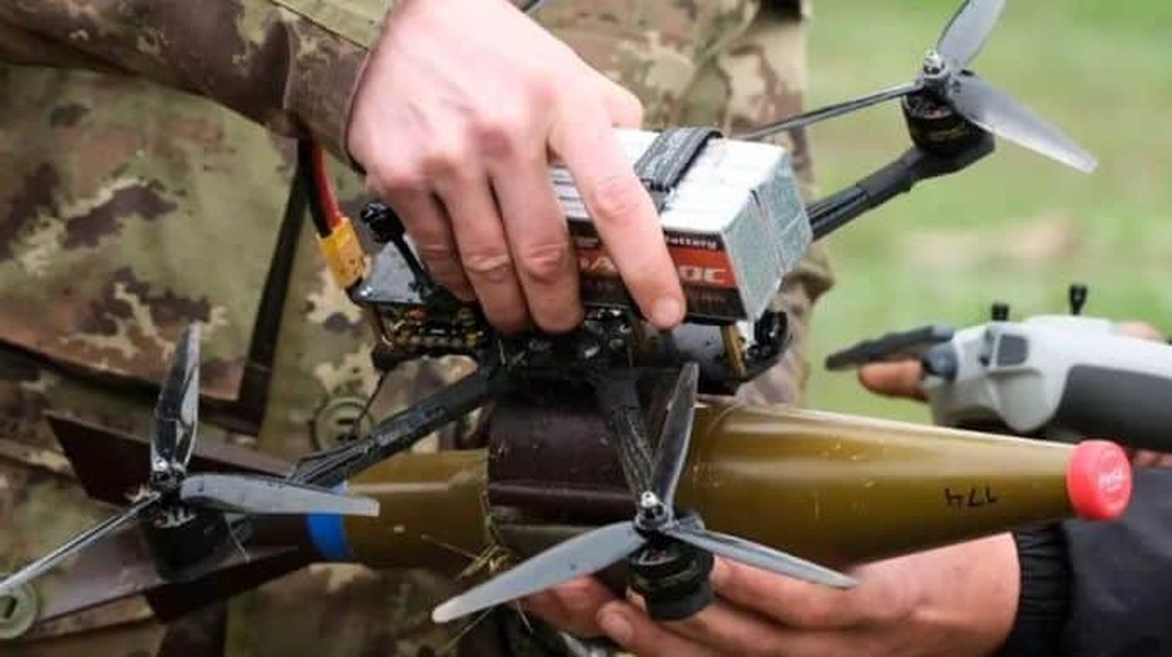Chiến lược mới của Ukraine: Thay đạn pháo bằng máy bay không người lái FPV