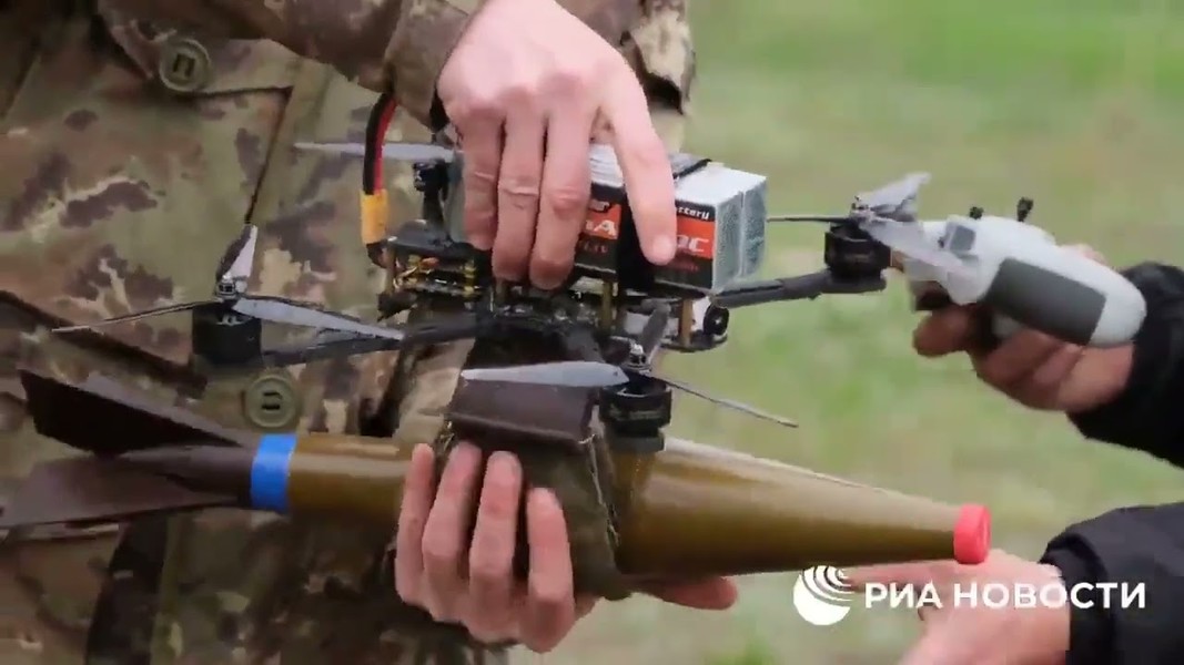 Chiến lược mới của Ukraine: Thay đạn pháo bằng máy bay không người lái FPV