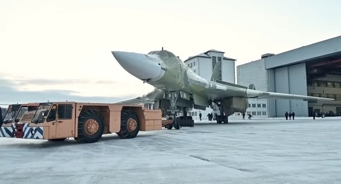 Sức mạnh tuyệt đối của 4 oanh tạc cơ Tu-160 nâng cấp vừa được Không quân Nga tiếp nhận