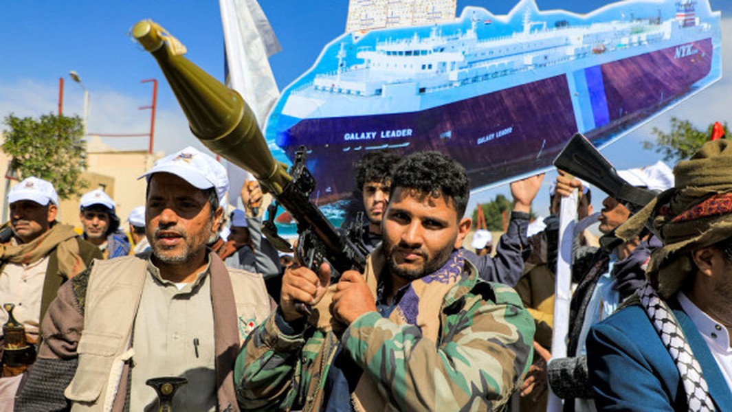 Leo thang nghiêm trọng khi Lực lượng Houthi phá hủy cáp quang ngầm dưới đáy Biển Đỏ