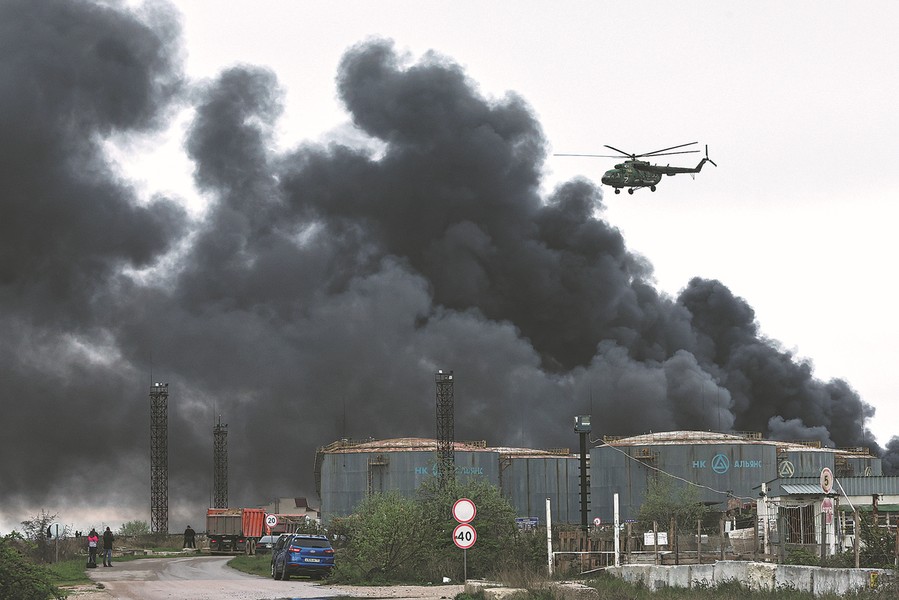 Sản lượng lọc dầu Nga giảm mạnh sau hàng loạt vụ tấn công của UAV cảm tử Ukraine