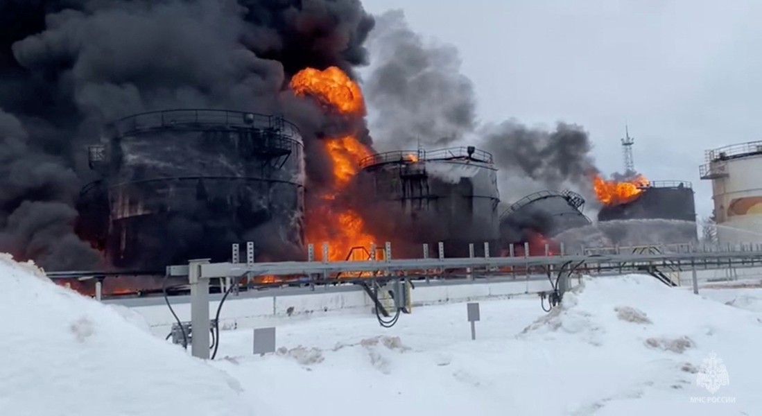 Sản lượng lọc dầu Nga giảm mạnh sau hàng loạt vụ tấn công của UAV cảm tử Ukraine