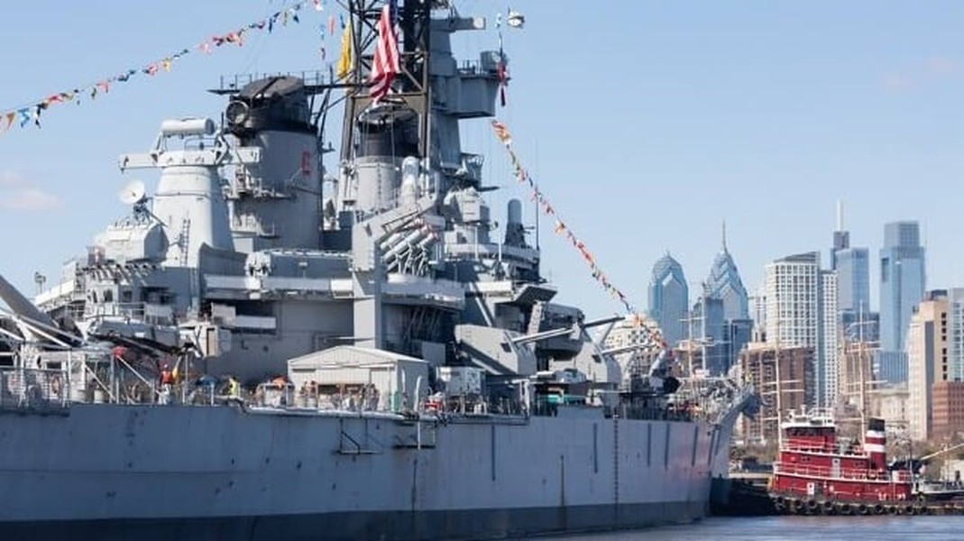 Thiết giáp hạm USS New Jersey bất ngờ rời cảng sau... 34 năm neo đậu