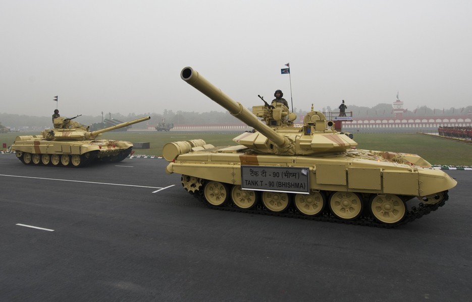 Xe tăng T-90 Ấn Độ sẽ có UAV cảm tử chống tăng cực mạnh