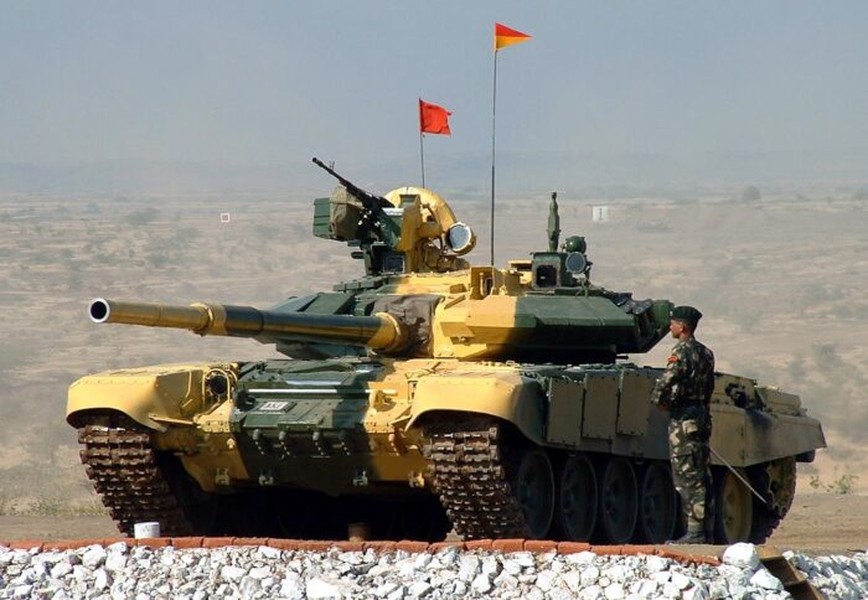 Xe tăng T-90 Ấn Độ sẽ có UAV cảm tử chống tăng cực mạnh