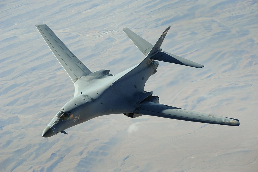 Mỹ bất ngờ 'gọi tái ngũ' oanh tạc cơ B-1B Lancer từ 'nghĩa địa'