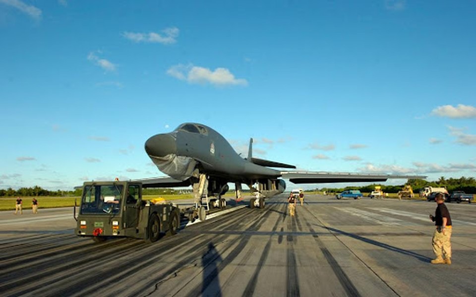Mỹ tốn thời gian và nguồn lực khổng lồ để khôi phục oanh tạc cơ B-1B Lancer