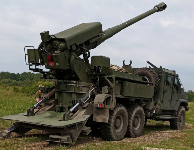 Công nghiệp quốc phòng Ukraine liên tiếp phá kỷ lục chế tạo pháo tự hành Bogdana