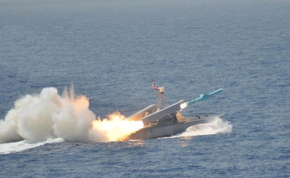 Tàu tấn công nhanh và tên lửa chống hạm Iran bất ngờ xuất hiện ngay tại 'sân sau của Mỹ'