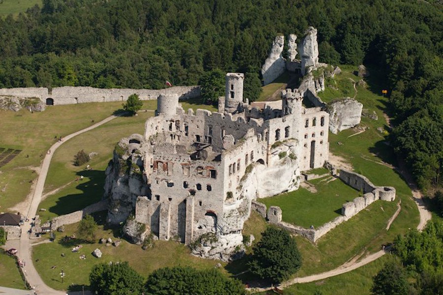 [ẢNH] Những lâu đài hàng trăm năm tuổi bị bỏ hoang trên thế giới