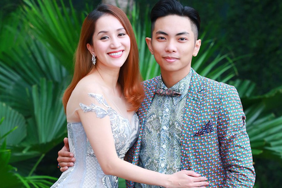 [ẢNH] Những mối tình ‘chị - em’ đình đám nhất nhì showbiz Việt