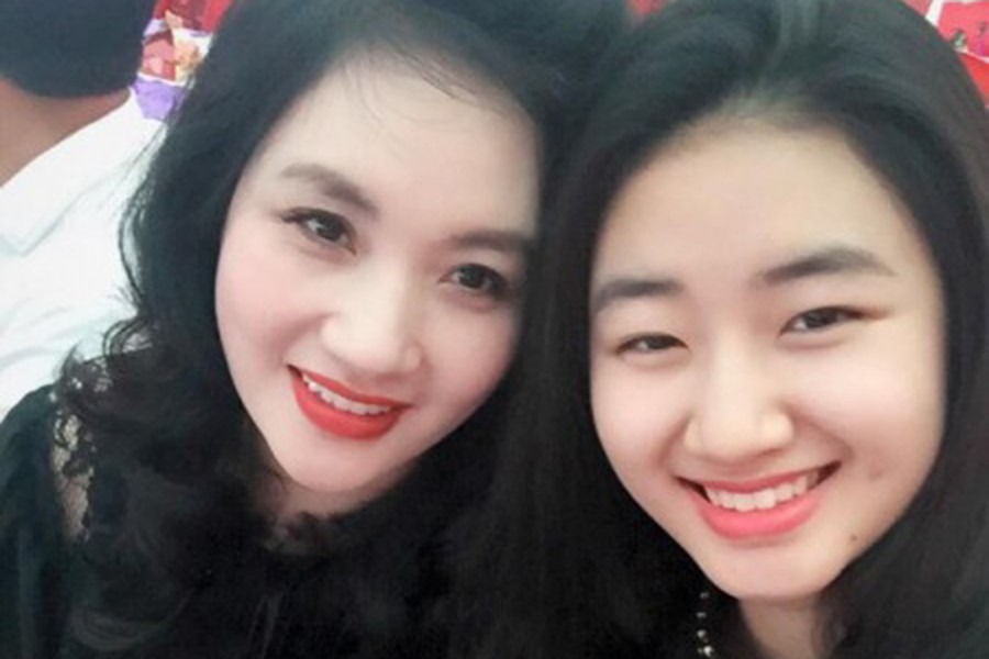 [ẢNH] Nhan sắc những bà mẹ trẻ trung, xinh đẹp của sao Việt