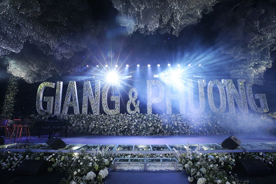 [ẢNH] Những địa điểm tổ chức đám cưới hoành tráng của các sao Việt
