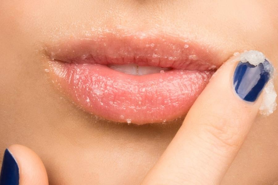 [Ảnh] Mẹo chữa trị nẻ môi, nẻ da mặt hiệu quả trong mùa hanh khô 