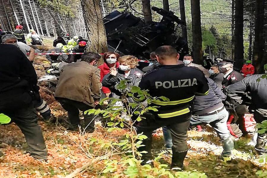 [ẢNH] Chi tiết hình ảnh vụ Đứt cáp treo khiến 14 người thiệt mạng ở Ý