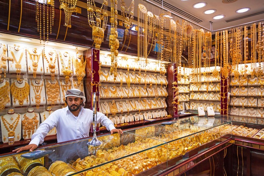 [ẢNH] ‘Lóa mắt’ với chợ vàng ở UAE: Nơi không chỉ bán trang sức mà cả...khẩu trang bằng vàng