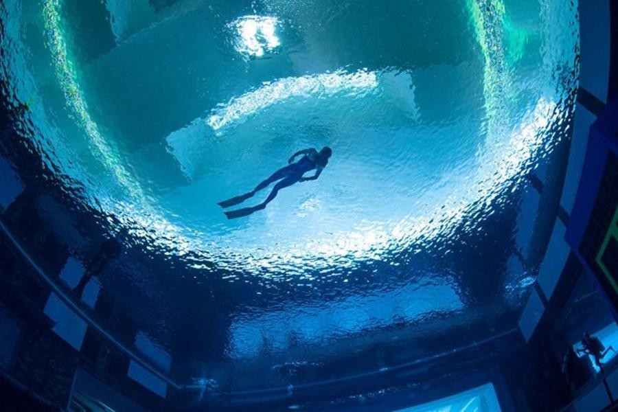 [ẢNH] Cận cảnh bể lặn sâu nhất thế giới mở cửa tại Dubai