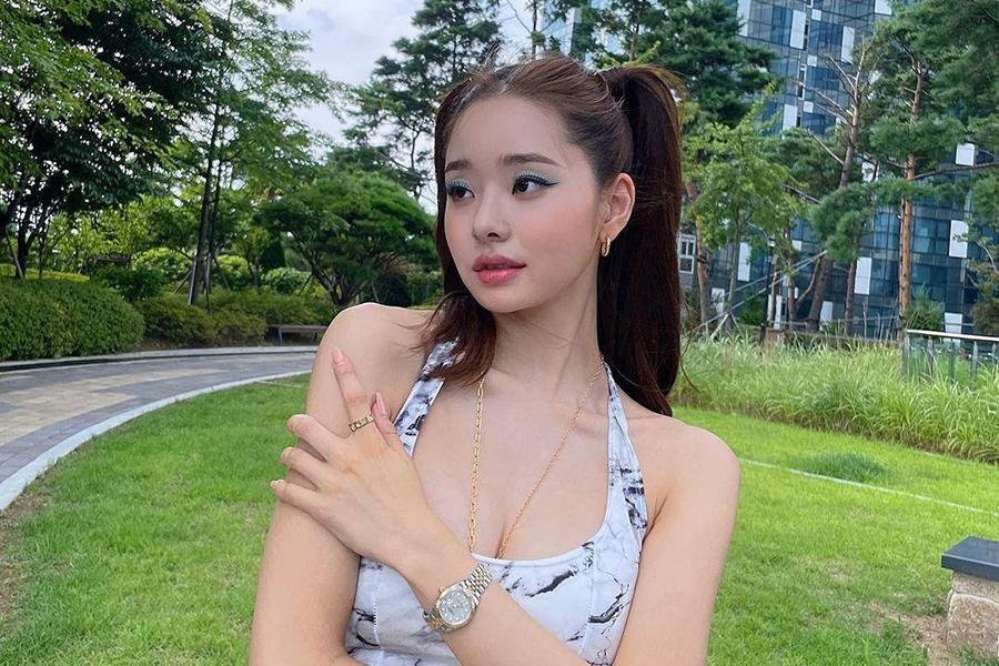 Sắc vóc nóng bỏng của nữ YouTuber ‘hot’ nhất mạng xã hội Hàn Quốc