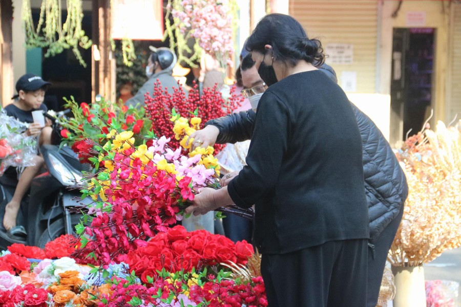 Chợ hoa Hàng Lược rộn ràng đón Tết Nhâm Dần 2022
