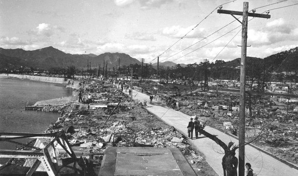 [ẢNH] Hình ảnh hiếm về vụ ném bom nguyên tử xuống Hiroshima và Nagasaki 75 năm trước