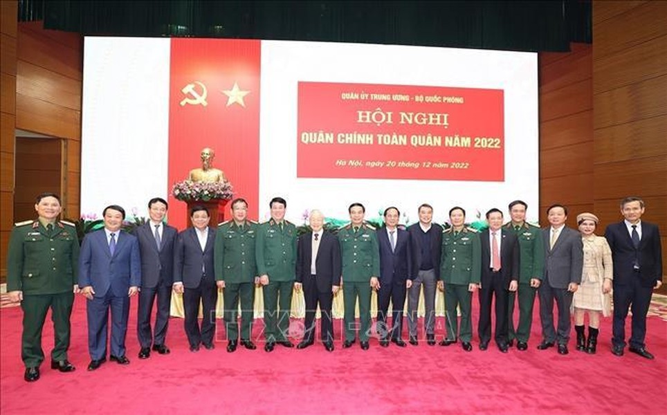 Hình ảnh Tổng Bí thư Nguyễn Phú Trọng dự, chỉ đạo Hội nghị Quân chính toàn quân