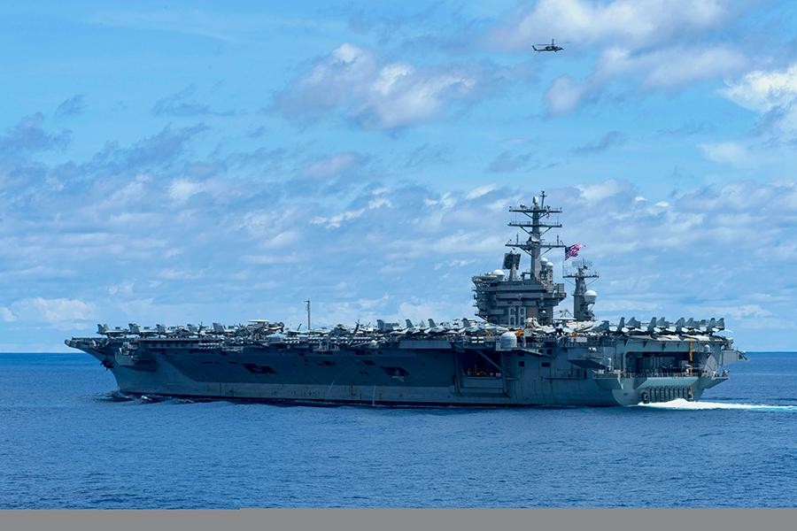 [ẢNH] Anh - Mỹ hợp lực thành một nhóm tác chiến tàu sân bay chung