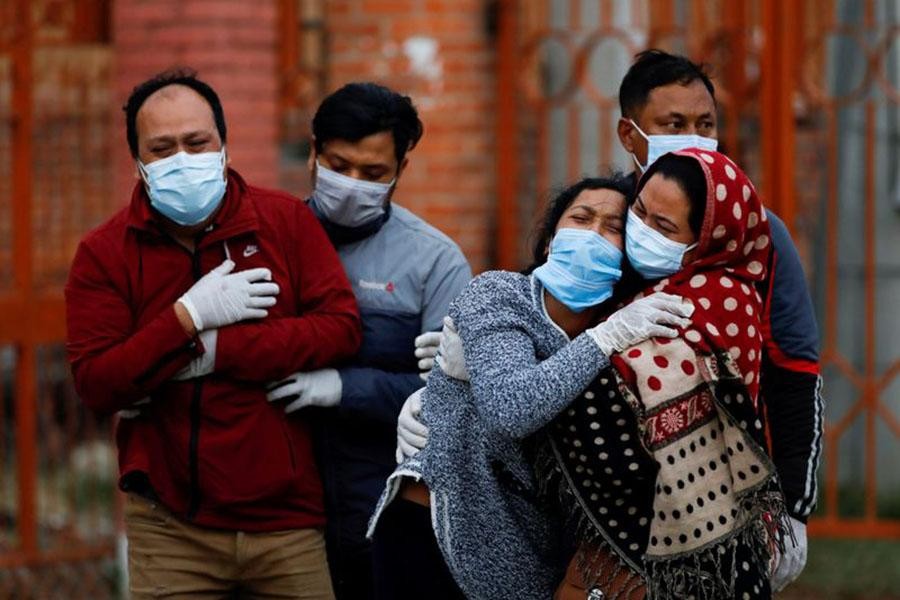 Cận cảnh đại dịch ở Nepal với sức tàn phá có thể còn hơn Ân Độ