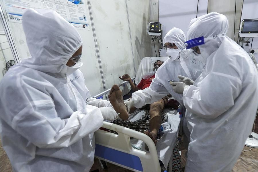[Ảnh] Bên trong bệnh viện dã chiến điều trị Covid-19 lớn nhất Mumbai 