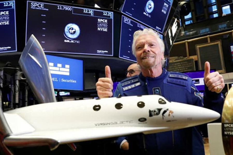 [Ảnh] Tỷ phú Anh Richard Branson dẫn đầu “bộ tam quyền lực”, mở màn du lịch vũ trụ