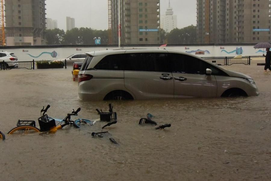 [Ảnh] Mưa lớn ‘nghìn năm có một’ gây lụt lội kinh hoàng ở tỉnh Hà Nam, Trung Quốc