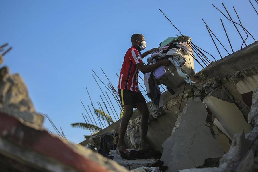 [Ảnh] Sau loạt biến cố, Haiti gánh thêm động đất làm 304 người thiệt mạng
