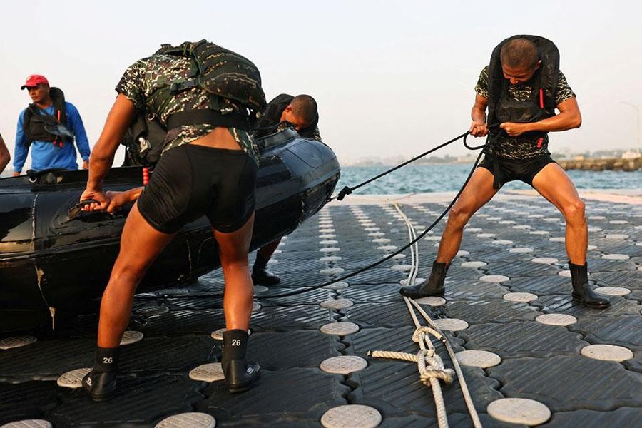 Cảnh tập luyện hiếm hoi của đặc nhiệm hải quân tinh nhuệ đảo Đài Loan