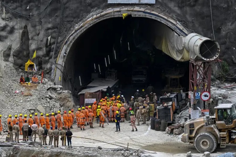 Thợ 'đào hang chuột' đã giúp cứu sống 41 công nhân Ấn Độ như thế nào?