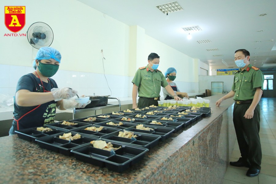 Những suất cơm đặc biệt ở Bệnh viện Công an thành phố Hà Nội