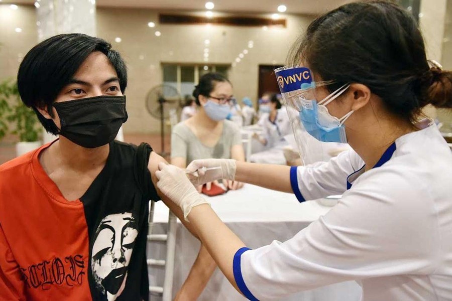 Chiến dịch tiêm vaccine tạo miễn dịch cộng đồng ở Hà Nội