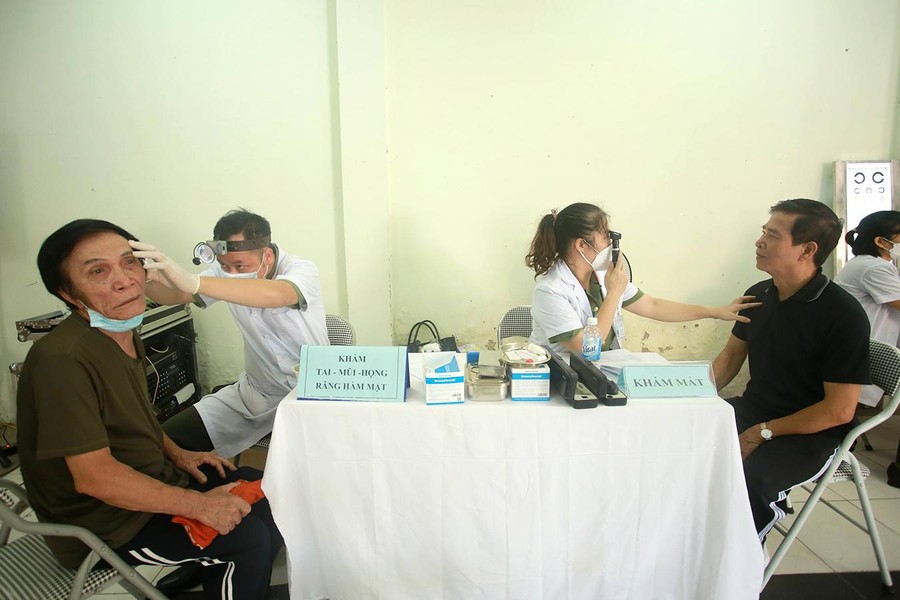 Bệnh viện Công an Hà Nội phát huy tinh thần xung kích, tình nguyện vì cộng đồng 