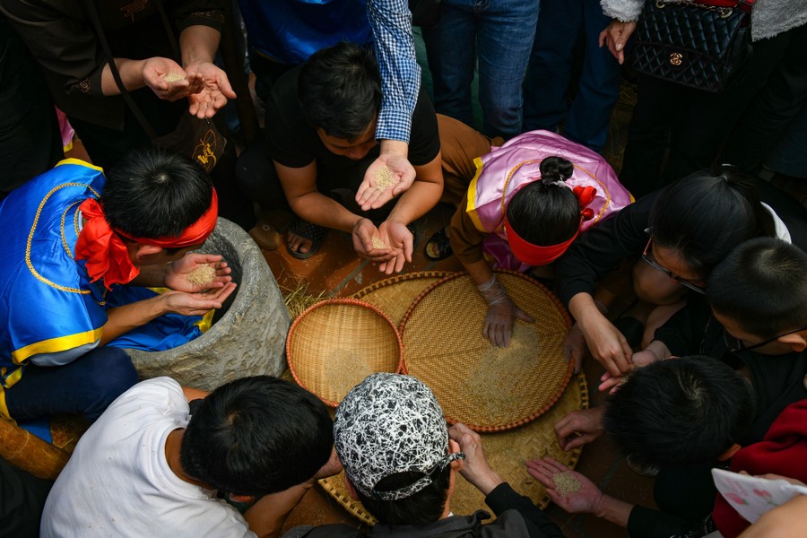 Độc đáo hội thổi cơm thi ở Hà Nội