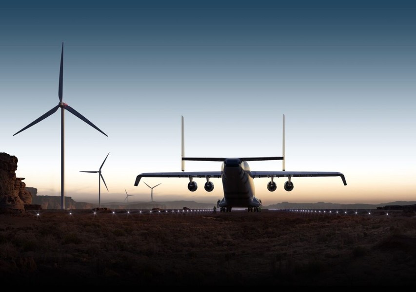Máy bay lớn nhất thế giới chở cánh turbine điện gió dài hơn 100m, nặng 35 tấn