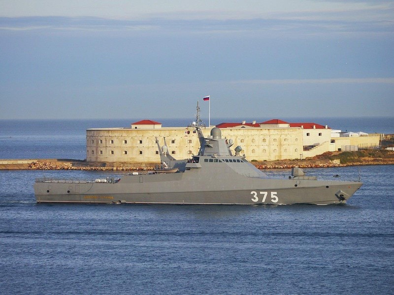 [ẢNH] Hải quân Nga triển khai tàu tuần tra Dmitry Rogachev đến Syria