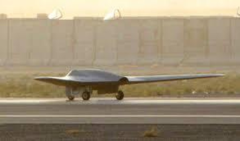[ẢNH] Không quân Mỹ bất ngờ hé lộ hoạt động của UAV bí ẩn RQ-170 Sentinel