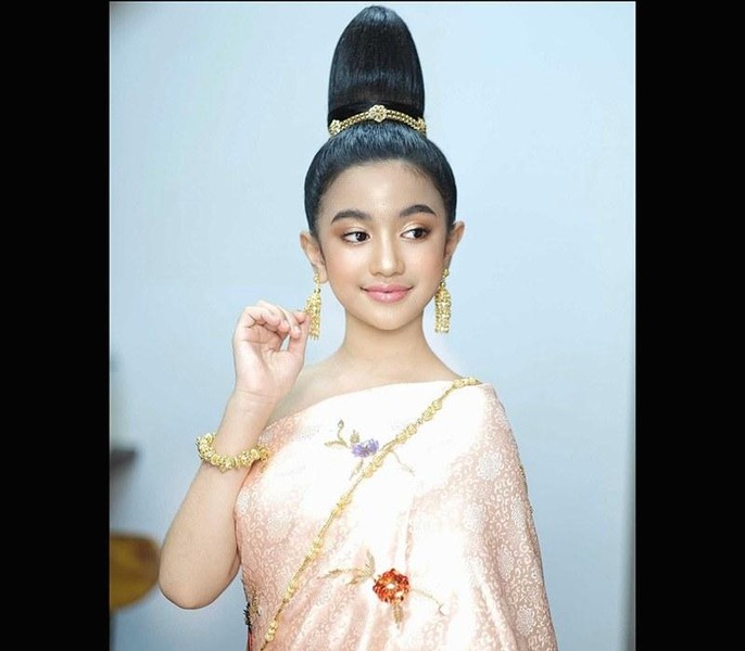 [ẢNH] Vẻ đẹp ‘cực phẩm’ của tiểu công chúa Hoàng gia Campuchia