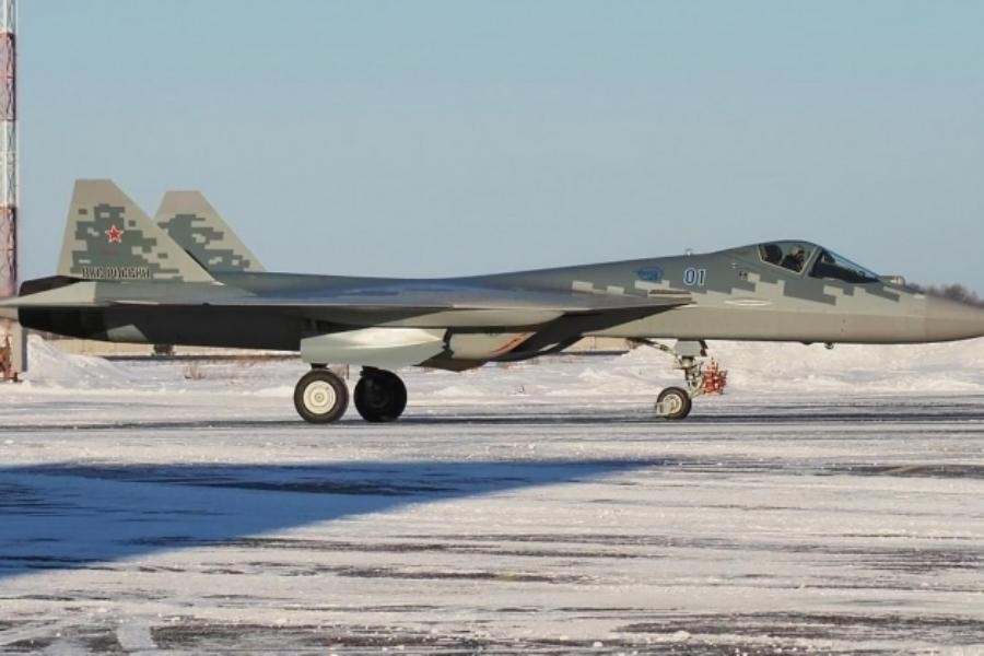 [ẢNH] Su-57 Nga bỏ lỡ triển lãm hàng không ở Ấn Độ?