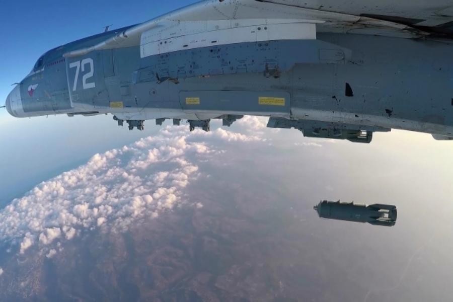 [ẢNH] Chỉ trong vài giờ, không quân Nga tiến hành hơn 30 cuộc không kích ở Trung Syria