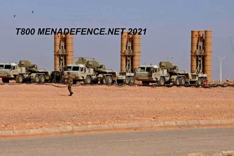 [ẢNH] Hệ thống phòng không S-400 của Nga hiện diện ở Algeria 