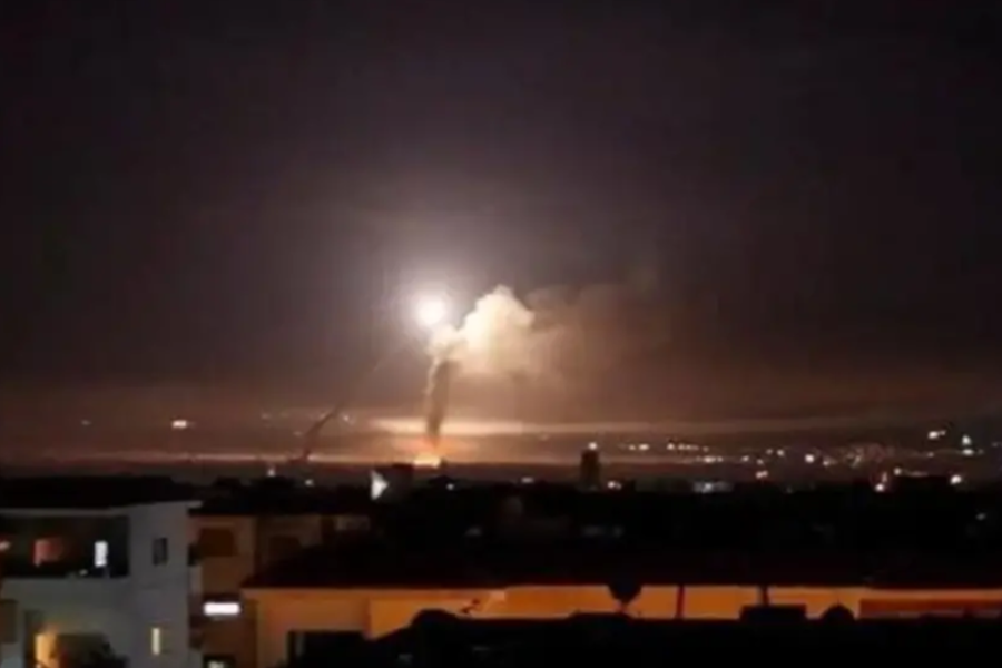 [ẢNH] Cố tình lờ cảnh báo của Nga, Israel thất bại khi tấn công tên lửa vào Syria
