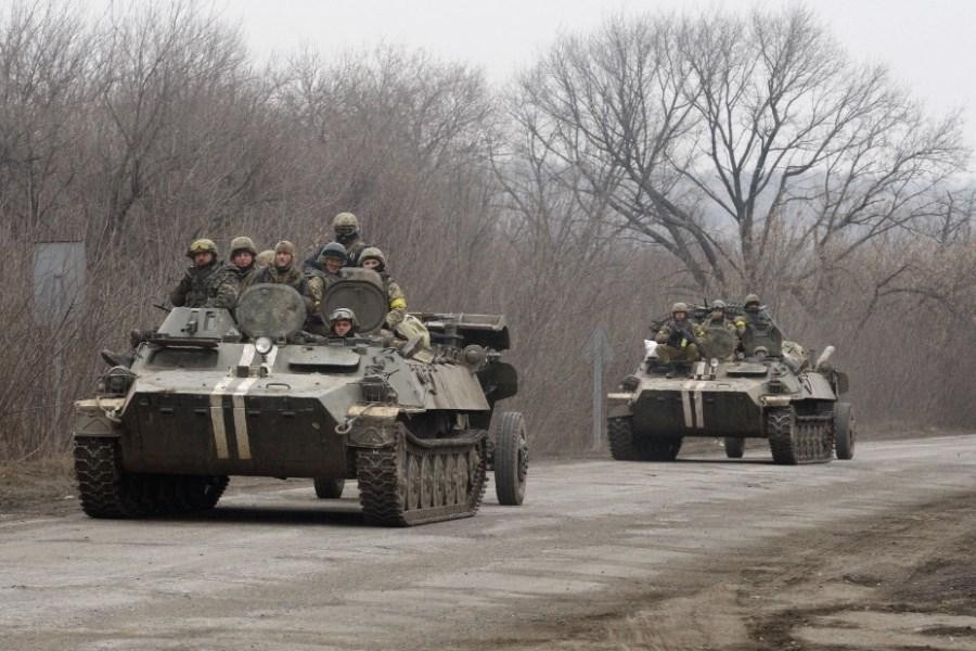  [ẢNH] DPR và LPR sẽ phải vật lộn chiến đấu chống lại 300 xe tăng Ukraine