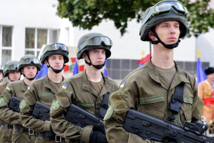 [ẢNH] Đội hình thiết giáp DPR sẵn sàng đối đầu với lực lượng Ukraine