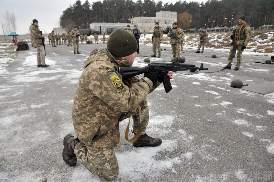 [ẢNH] Quân đội Ukraine tập trận, sẵn sàng tấn công ở Crimea