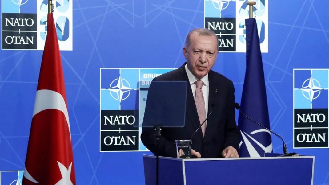 Thổ Nhĩ Kỳ ra điều kiện, Nga mừng thầm vì Phần Lan, Thuỵ Điển không dễ gia nhập NATO